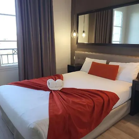 Disneyland Deluxe Flat, Outside Pool, Climatisation, 1 Min To Parks *