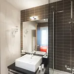 Disneyland Deluxe Flat, Outside Pool, Climatisation, 1 Min To Parks Apartamento *
