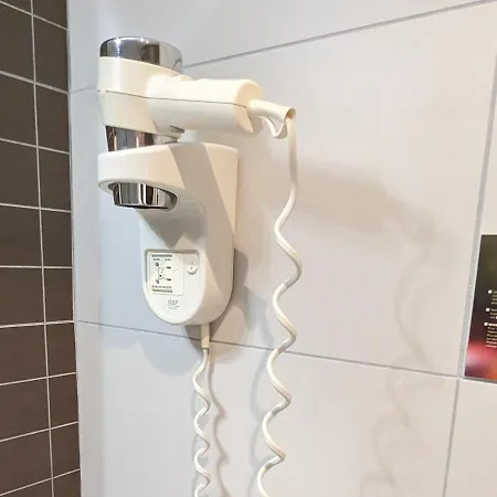 Disneyland Deluxe Flat, Outside Pool, Climatisation, 1 Min To Parks * Serris